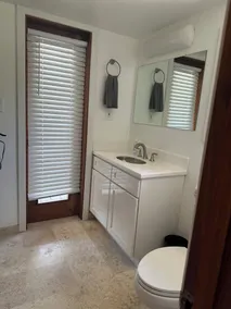 30 DAY RENTAL ONLY!  Beautiful 2.5 acre waterfront villa with pool , & tiki bar - Image 4