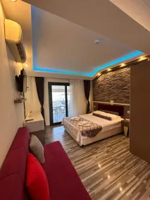 Hotel Falcon Home  - Image 4