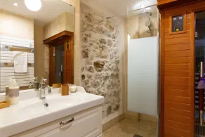 Stunning home with ocean views, 3 bedrooms, 3 bathrooms, Jacuzzi, sauna, Old Town - Image 3