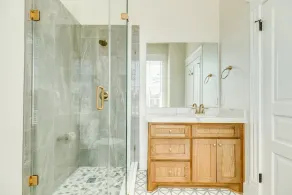 La Onda Azul - Luxe Retreat Steps to Seawall - Image 4
