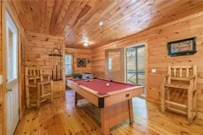 The Harpers Creek Rustic Lodge & Cabins Mountain Retreat- Sleeps  up to 24 - Image 2