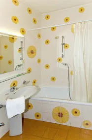 Nice apartment for 7 people with WIFI, pool, TV and terrace - Image 3