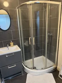 Spacious Apartment 10 min from Bluewater Shopping Centre. - Image 3