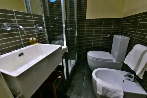 Bangalô em um complexo de férias - Image 4