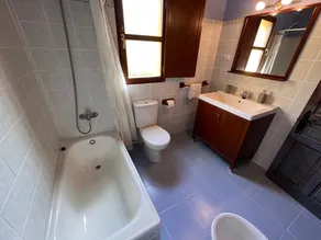 Ribadesella. Garden with Nice Mountain views. 5 Minutes to the Beach. For 6/7 - Image 3