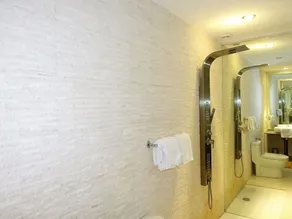 Cosy apartment in villa for 2 guests with WIFI, pool, TV, patio and pets allowed - Image 2