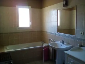 VILLA IN PROVENCE - SWIMMING POOL - 6 PEOPLE - Image 2