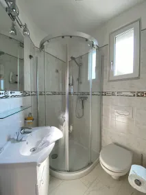 Dream holiday house with a fantastic view of Lake Maggiore and the swimming pool - Image 3