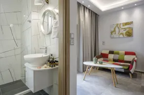 Semes Luxury Apts by Estia - Image 3