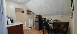 Spacious 3rd floor  2bedroom apartment - Image 5