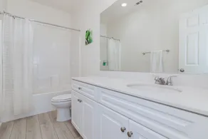 Cozy New 4Bedroom 4Bath home Chino 安靜小區4房4衛新房整租 - Image 5