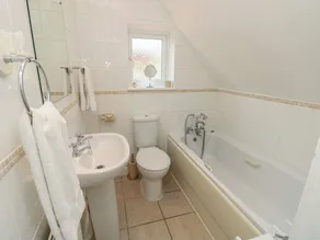 Poppy Cottage - Image 2