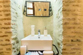 Castle in Old Town, Levant Room - Image 3