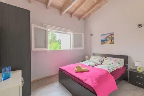 A - Maison de vacances 2-4 personnes / vivant au milieu d'une oliveraie, à 3 km de la mer, - Image 4