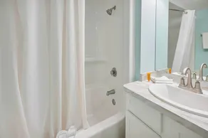 NEW Baywatch Remodled with Direct Oceanfront Views - Image 3