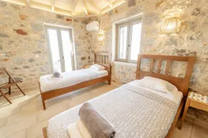 Villa Dioni Thio - Due Camere da Letto Villa, Ospiti Massimo 4 - Image 5