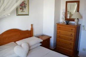 3 bedroom 2 bathroom family townhouse with communal pool Cala Blanca, Javea - Image 3