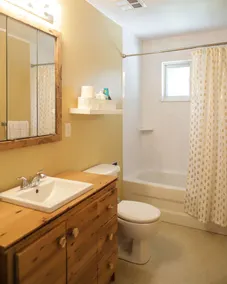 Cozy cottage with ping pong - short walk to the beach - Image 3