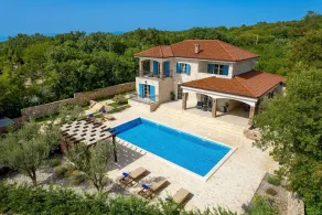 Luxurious villa with pool and beautiful garden - TRAVELER Reiseburo Krk - ID 2382 - Image 3