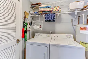 Renovated, dog-friendly condo near beach with balcony, pool & tennis - Image 2