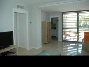 Appartamento con due camere da letto in urbanizzazione con campo da paddle. - Image 4
