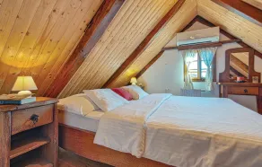 One-Bedroom Holiday Home In Donja Voca - Image 5
