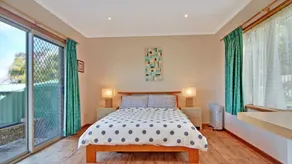 Sea-View Lodge by Book Jervis Bay - Beautiful Views OF Vincentia - Image 4