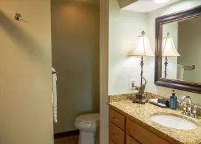 Grand Lake Getaway – Vista Towers 10th Floor Condo with Golf & Lake Views - Image 3