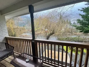 Beautiful, chic cottage, sleeps 6 - Image 3