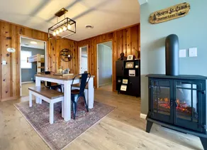 Lake + Waterfront + Dock + HotTub + Kayaks + Walking distance to Woody's - Image 5