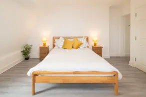 Host & Stay - The Crow's Nest - Image 5