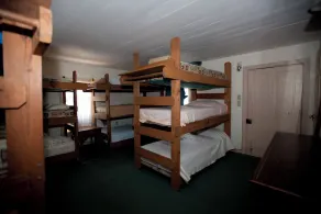 Beaufort Harbour Suites West Lodge - Image 2