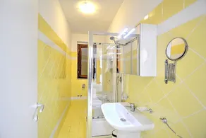 Casa Pesca D: A welcoming townhouse situated at a few steps from a sandy beach, with Free WI-FI. - Image 2