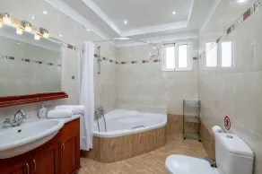Villa Di Georgia - Image 4