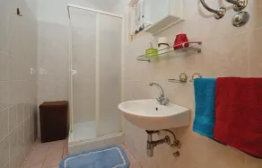 2 bedroom cozy home in Trget - Image 2