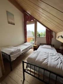 Schöner Bungalow in einer wunderschönen Gegend - Image 4