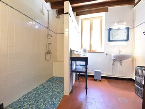 Beautiful authentic holiday home with pool - Image 5