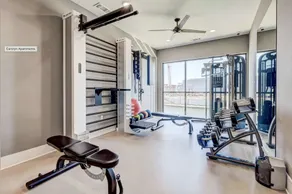 ⭐️New⭐️ Luxury King Suite Near Airport | Lake View | Fast WIFI | FREE Parking - Image 3