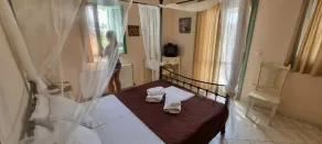 Skyros Lux Lithari - Poolside Retreat Near The Sea - Image 5