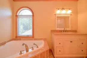Calypso Cottage 4000sq. Pied Lakefront propriété - Image 3