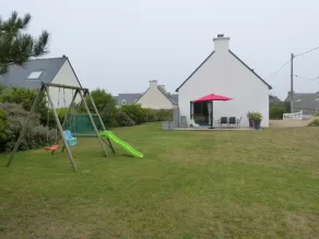 3 * villa ved havet, 6 pers. 150 m fra stranden og GR34. Stor lukket have - Image 2