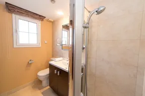 HomeHolidaysRentals Royal - Image 4