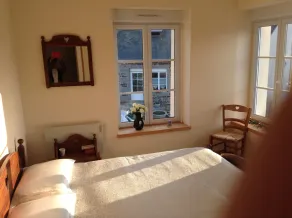 Stylish little apartment in historical village house in central square <3 - Image 2