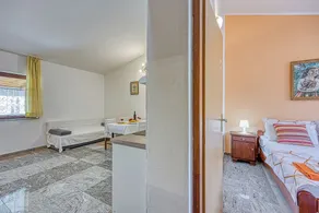 Silver Cherry Apartments - Image 3