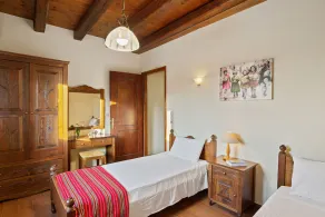 Villa Maza, beautiful stone villa in traditional village Maza, Chania - Image 3