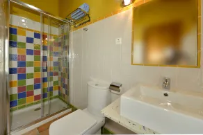 Cottage-Private Bathroom - Image 2