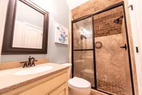 Luxury Lakefront Getaway on Beautiful Lake Sinclair - Image 3