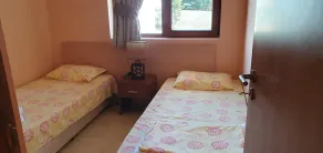 Family apartment with pool - Image 4