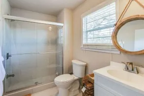 Dock Holiday - Hyggeligt Waterfront Pet Friendly Cottage på Caney Creek! - Image 2