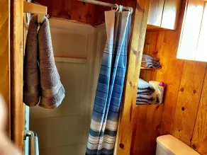 Rustic Crown King Cabin Pet Friendly -Large secluded fenced in yard  - Image 2